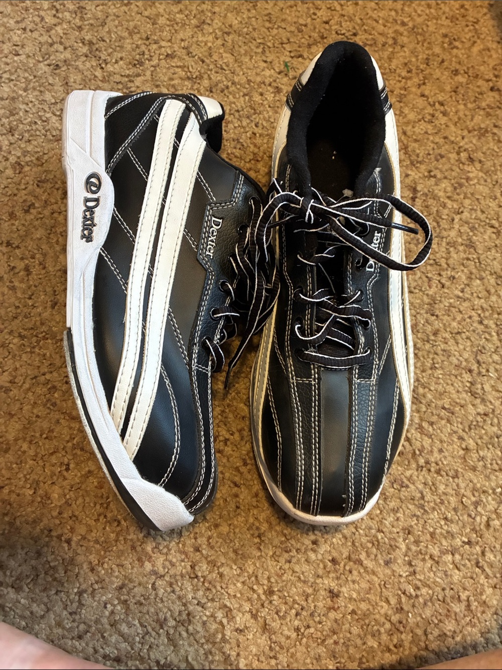 Dexter Black and White Men’s Athletic Bowling Shoes